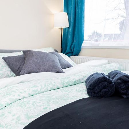 Shirley House 3, Guest House, Self Catering, Self Check In With Smart Locks, Use Of Fully Equipped Kitchen, Close To City Centre, Ideal For Longer Stays, Walking Distance To Bat, 20 Min Drive To Fawley Refinery, Excellent Transport Links Southampton Bagian luar foto
