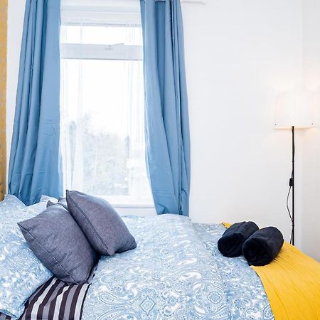 Shirley House 3, Guest House, Self Catering, Self Check In With Smart Locks, Use Of Fully Equipped Kitchen, Close To City Centre, Ideal For Longer Stays, Walking Distance To Bat, 20 Min Drive To Fawley Refinery, Excellent Transport Links Southampton Bagian luar foto