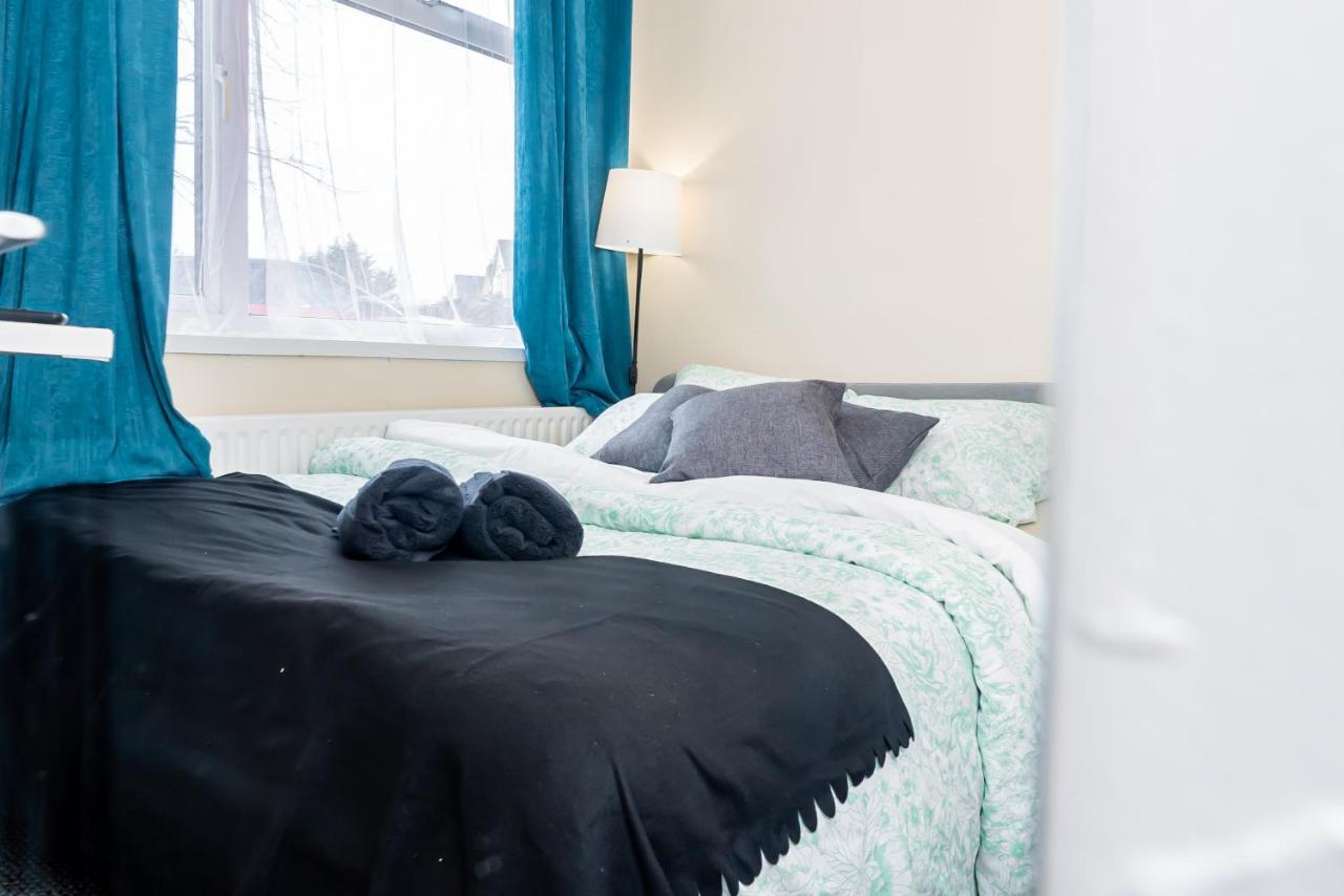 Shirley House 3, Guest House, Self Catering, Self Check In With Smart Locks, Use Of Fully Equipped Kitchen, Close To City Centre, Ideal For Longer Stays, Walking Distance To Bat, 20 Min Drive To Fawley Refinery, Excellent Transport Links Southampton Bagian luar foto