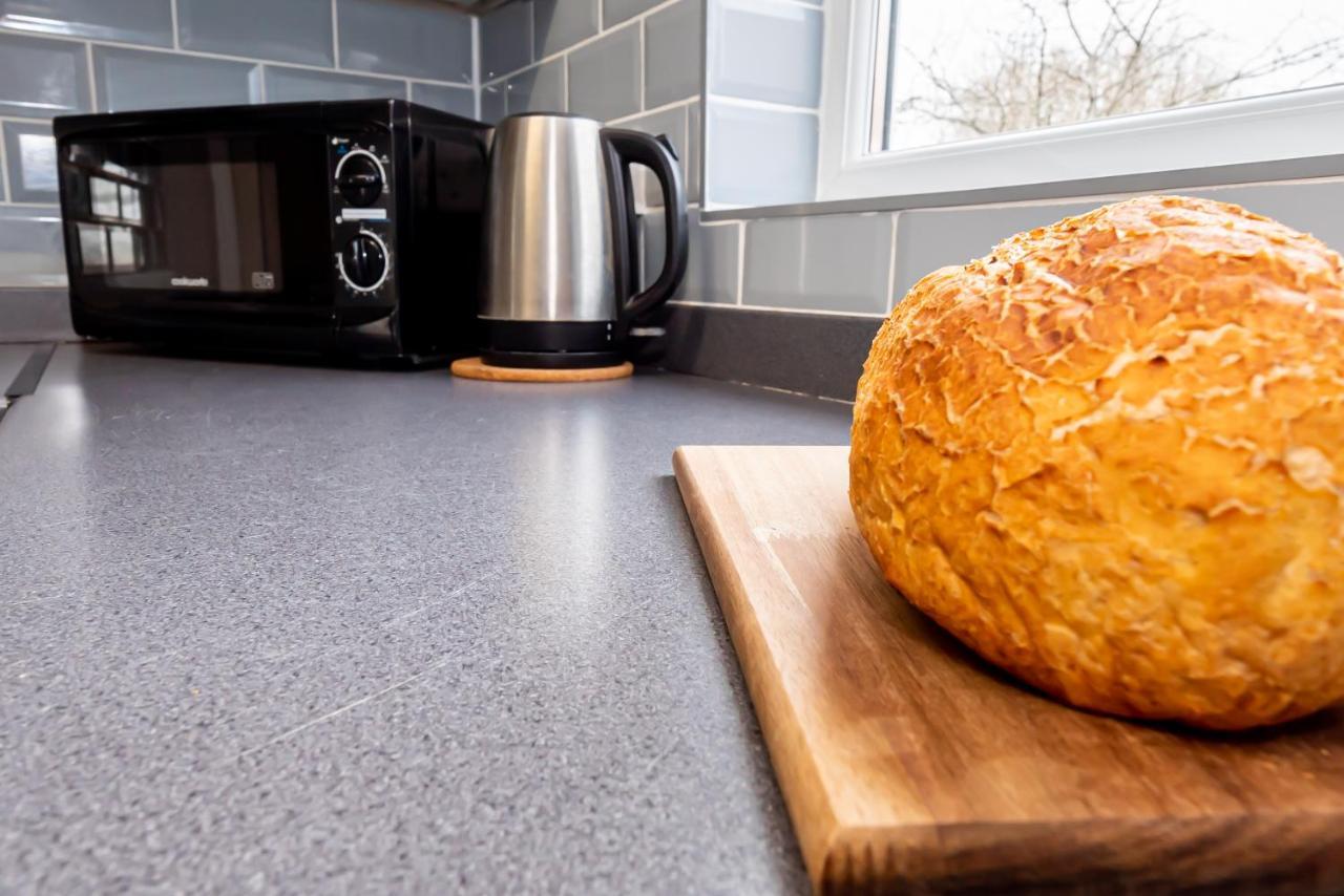 Shirley House 3, Guest House, Self Catering, Self Check In With Smart Locks, Use Of Fully Equipped Kitchen, Close To City Centre, Ideal For Longer Stays, Walking Distance To Bat, 20 Min Drive To Fawley Refinery, Excellent Transport Links Southampton Bagian luar foto